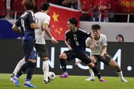 美国施压乌